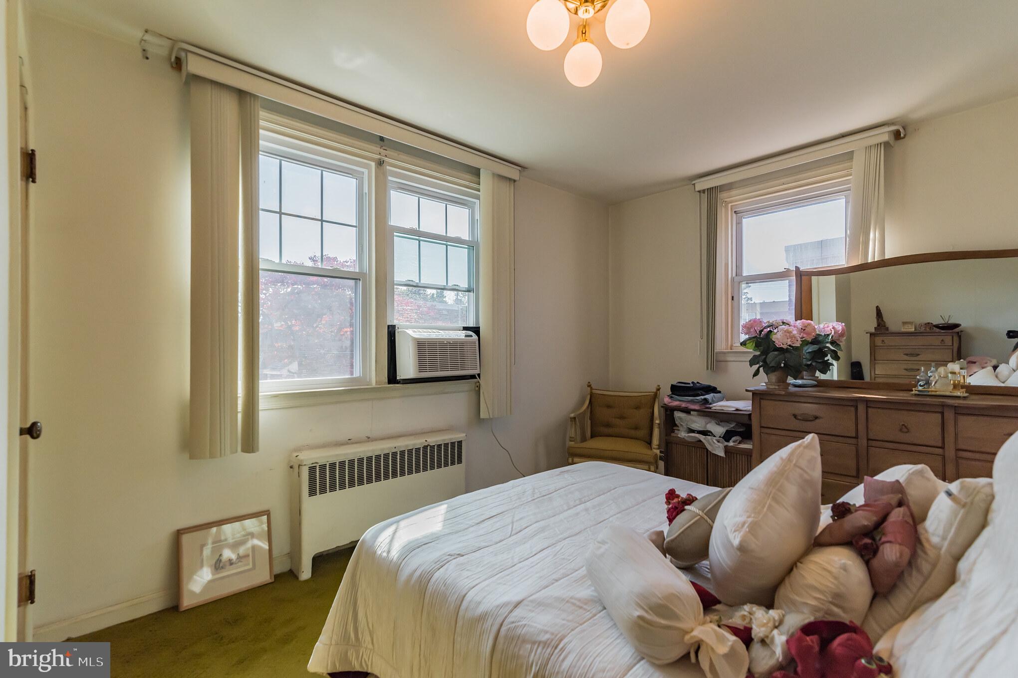 904 Roumfort Road Philadelphia, PA 19150 - Photo 15 of 27 Gallery Image 15