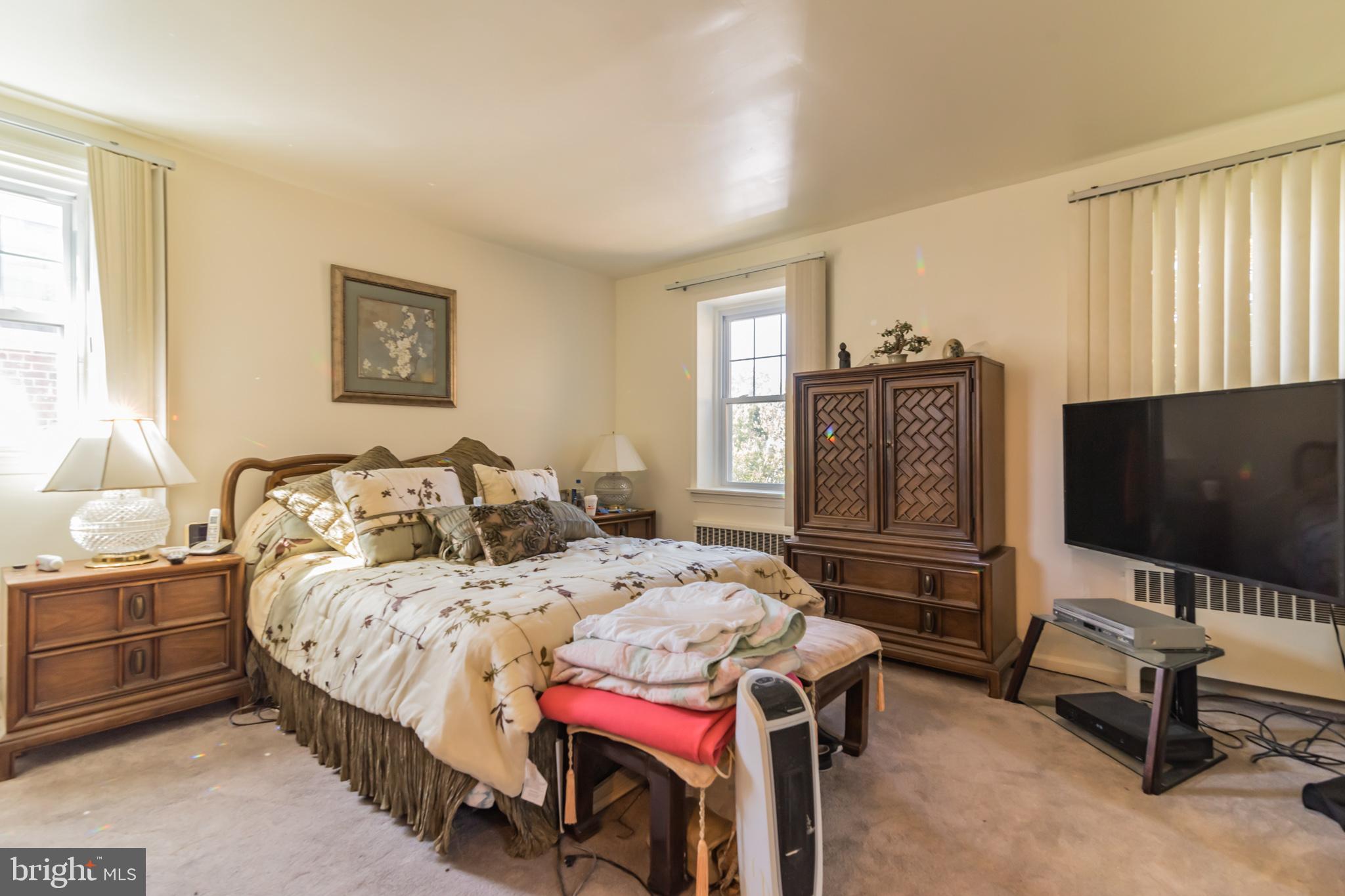 904 Roumfort Road Philadelphia, PA 19150 - Photo 18 of 27 Gallery Image 18