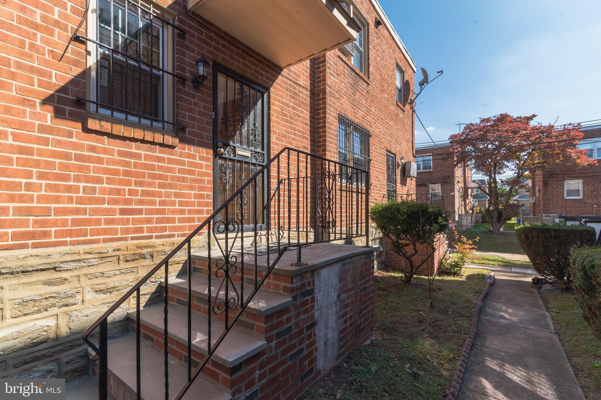 904 Roumfort Road Philadelphia, PA 19150 - Photo 4 of 27 Gallery Image 4