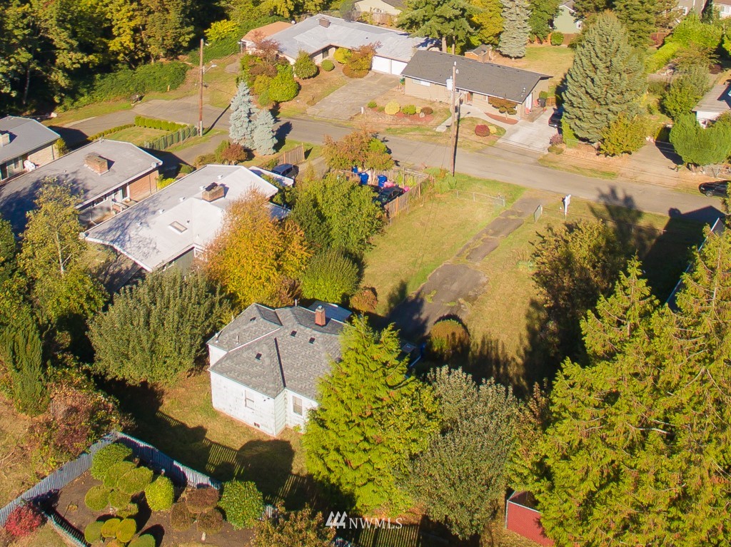 5347 South Ruggles Street Seattle, WA 98178 - Photo 11 of 24 Gallery Image 11