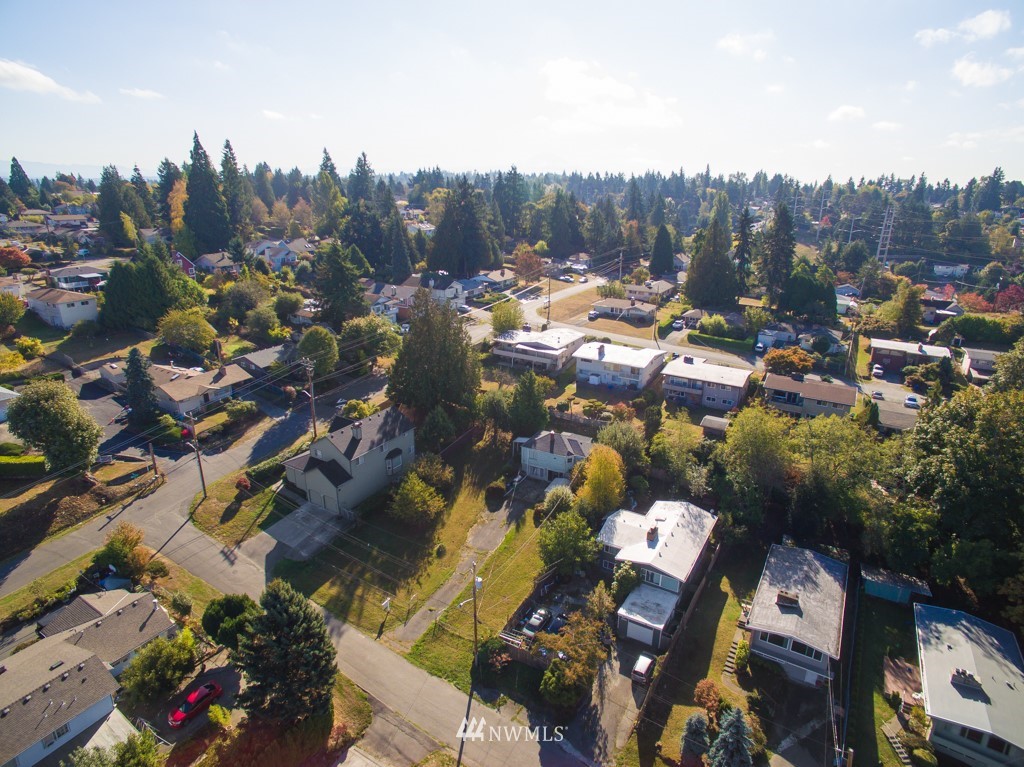 5347 South Ruggles Street Seattle, WA 98178 - Photo 19 of 24 Gallery Image 19