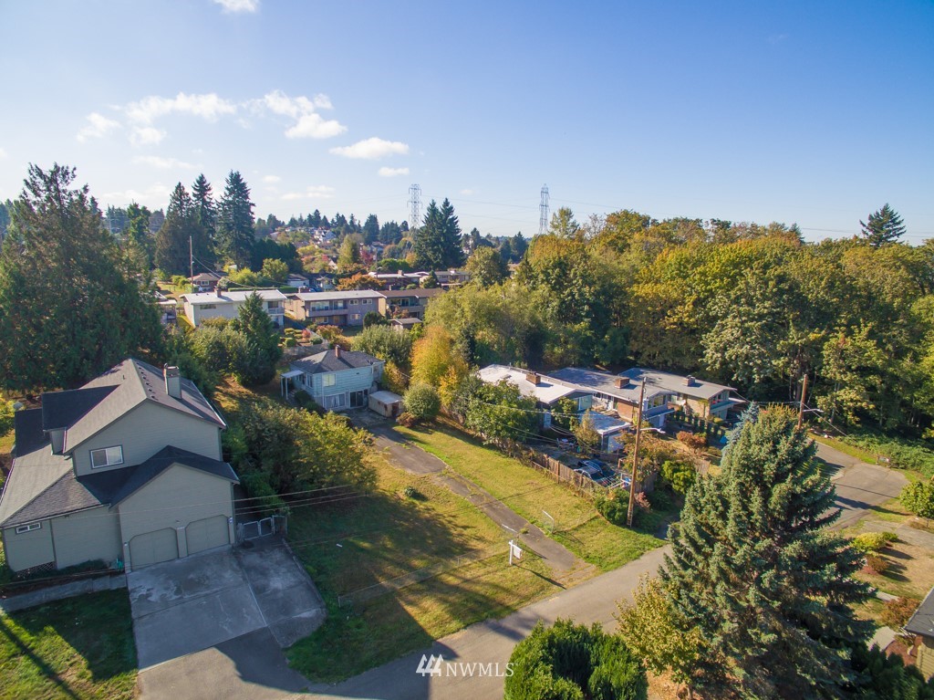 5347 South Ruggles Street Seattle, WA 98178 - Photo 21 of 24 Gallery Image 21