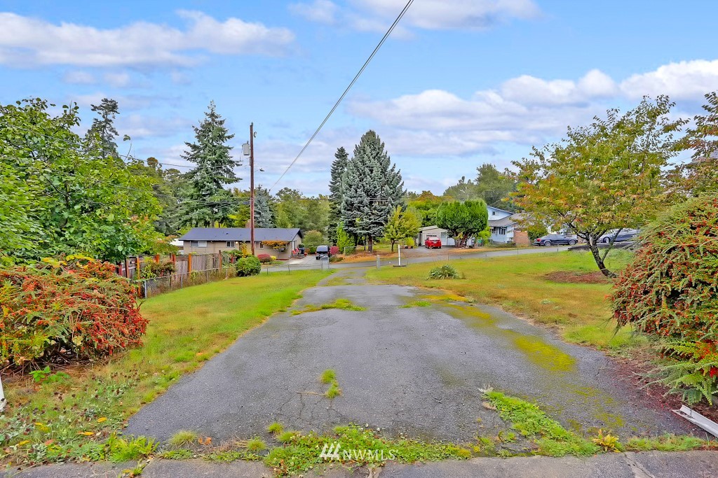 5347 South Ruggles Street Seattle, WA 98178 - Photo 4 of 24 Gallery Image 4