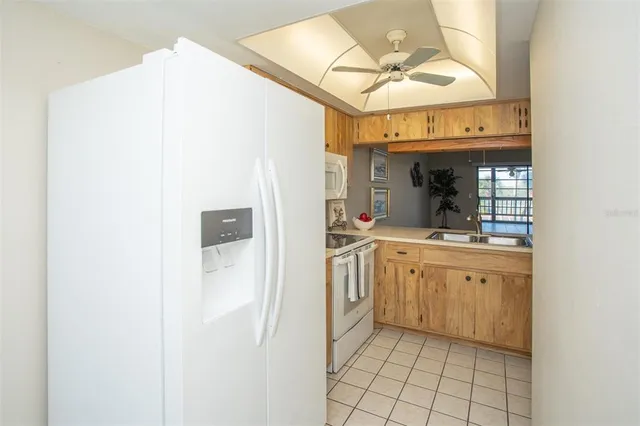 $199,900 | 9860 62nd Avenue North, Unit 1014, St. Petersburg, FL 33708