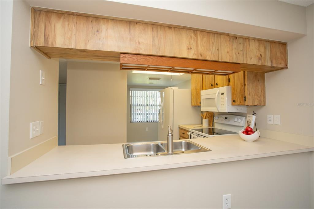9860 62nd Avenue North, Unit 1014 St. Petersburg, FL 33708 - Photo 27 of 68