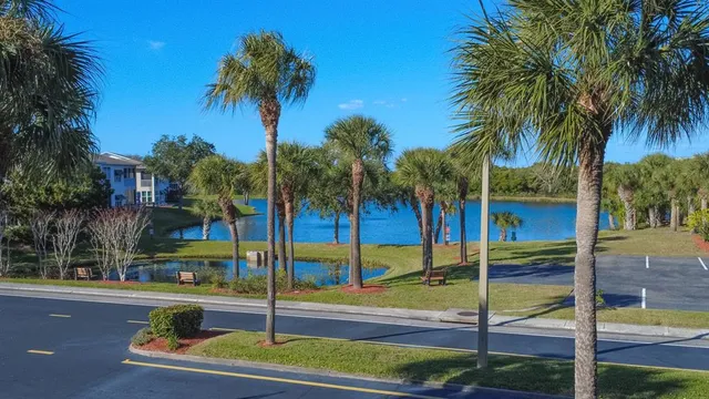 $199,900 | 9860 62nd Avenue North, Unit 1014, St. Petersburg, FL 33708