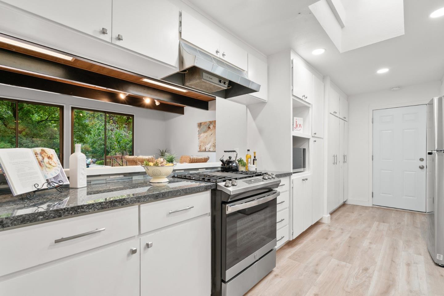 382 Riverside Avenue Ben Lomond, CA 95005 - Photo 11 of 85