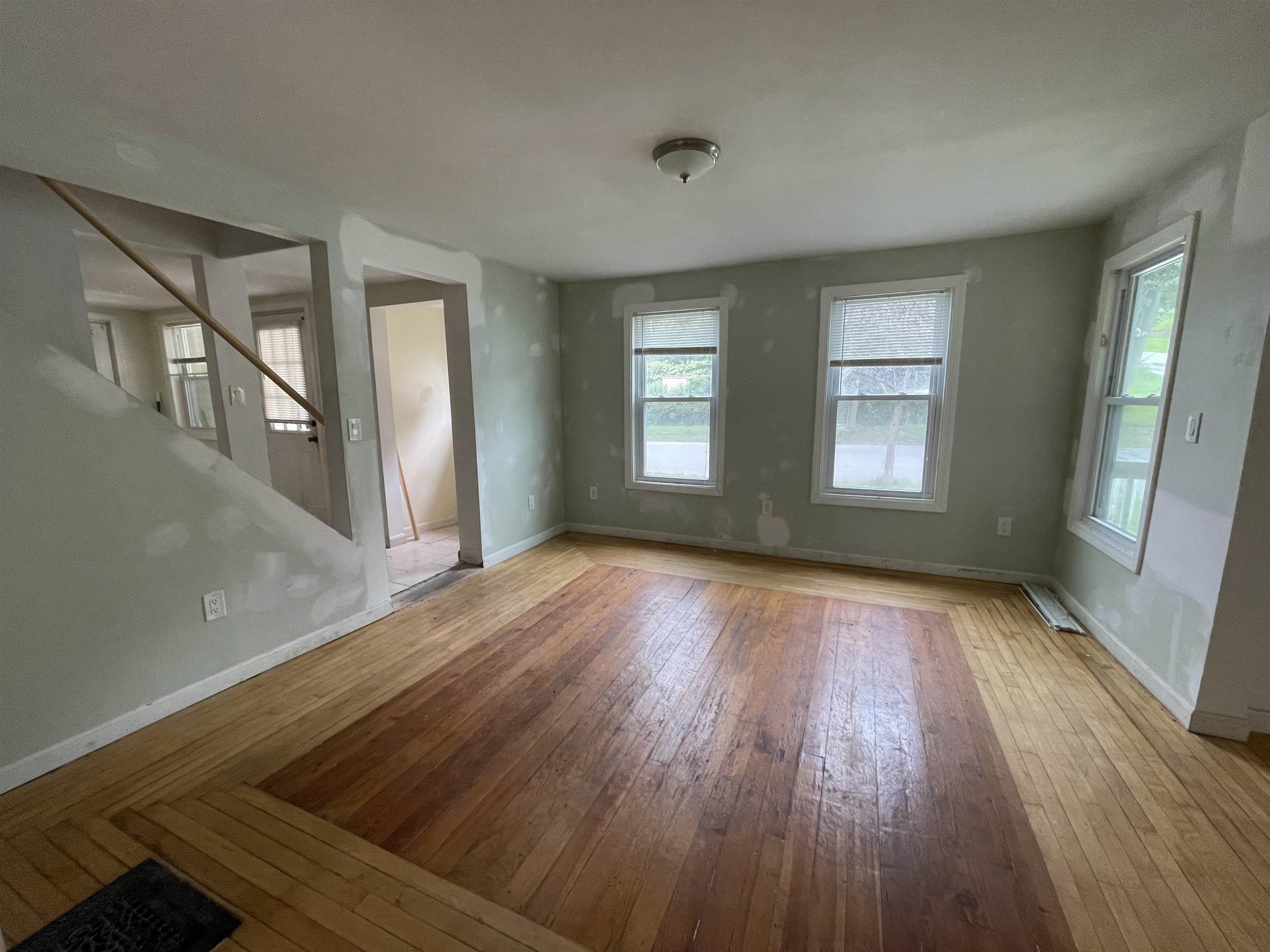 35 Williams Street Rutland, VT 05701 - Photo 7 of 19