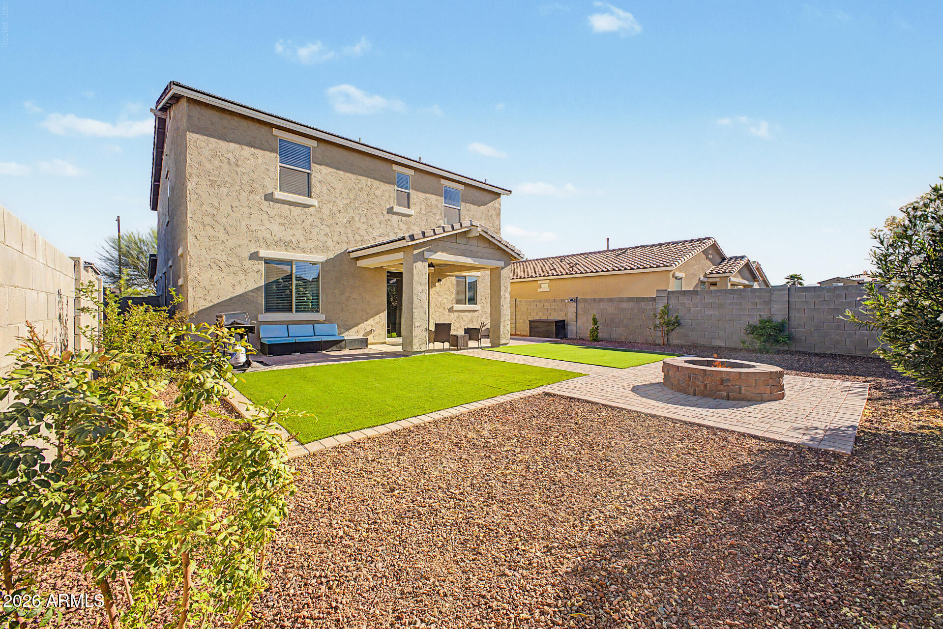 17334 West Pershing Street Surprise, AZ 85388 - Photo 5 of 42 44 - Pershing