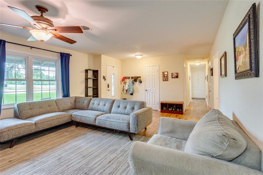 6909 Chickering Road Fort Worth, TX 76116 - Photo 4 of 20