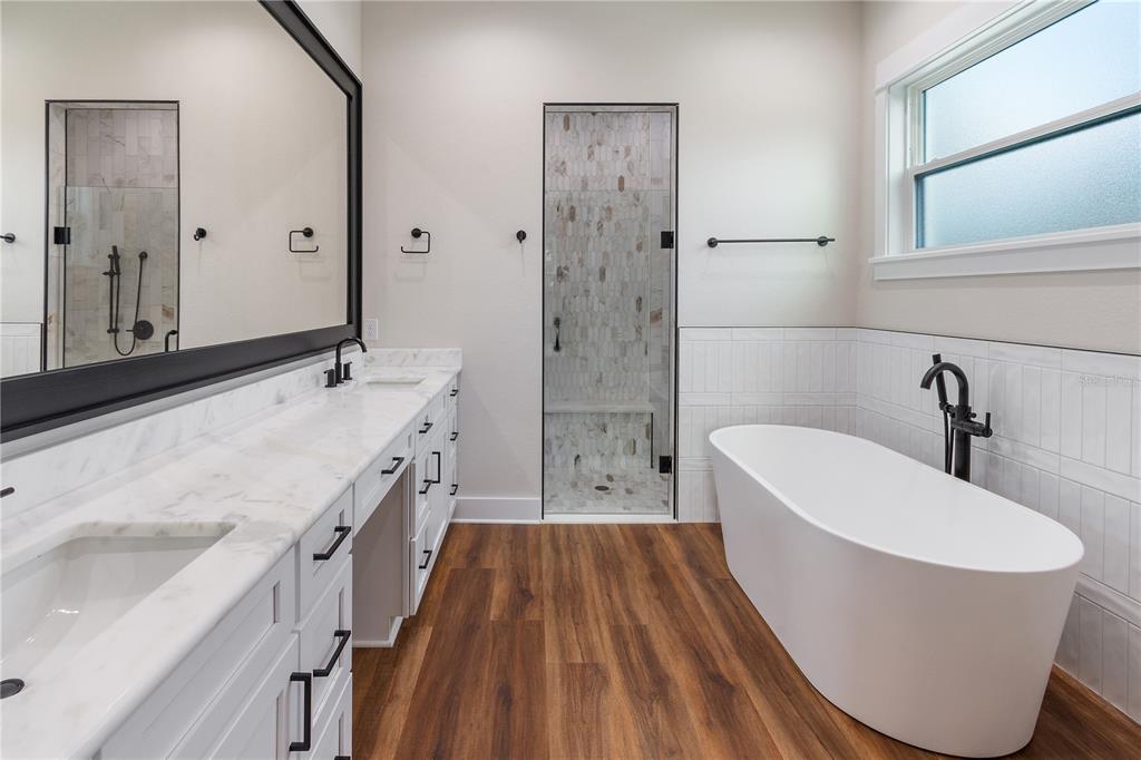 2911 Sand Pine Trail Frostproof, FL 33843 - Photo 13 of 37