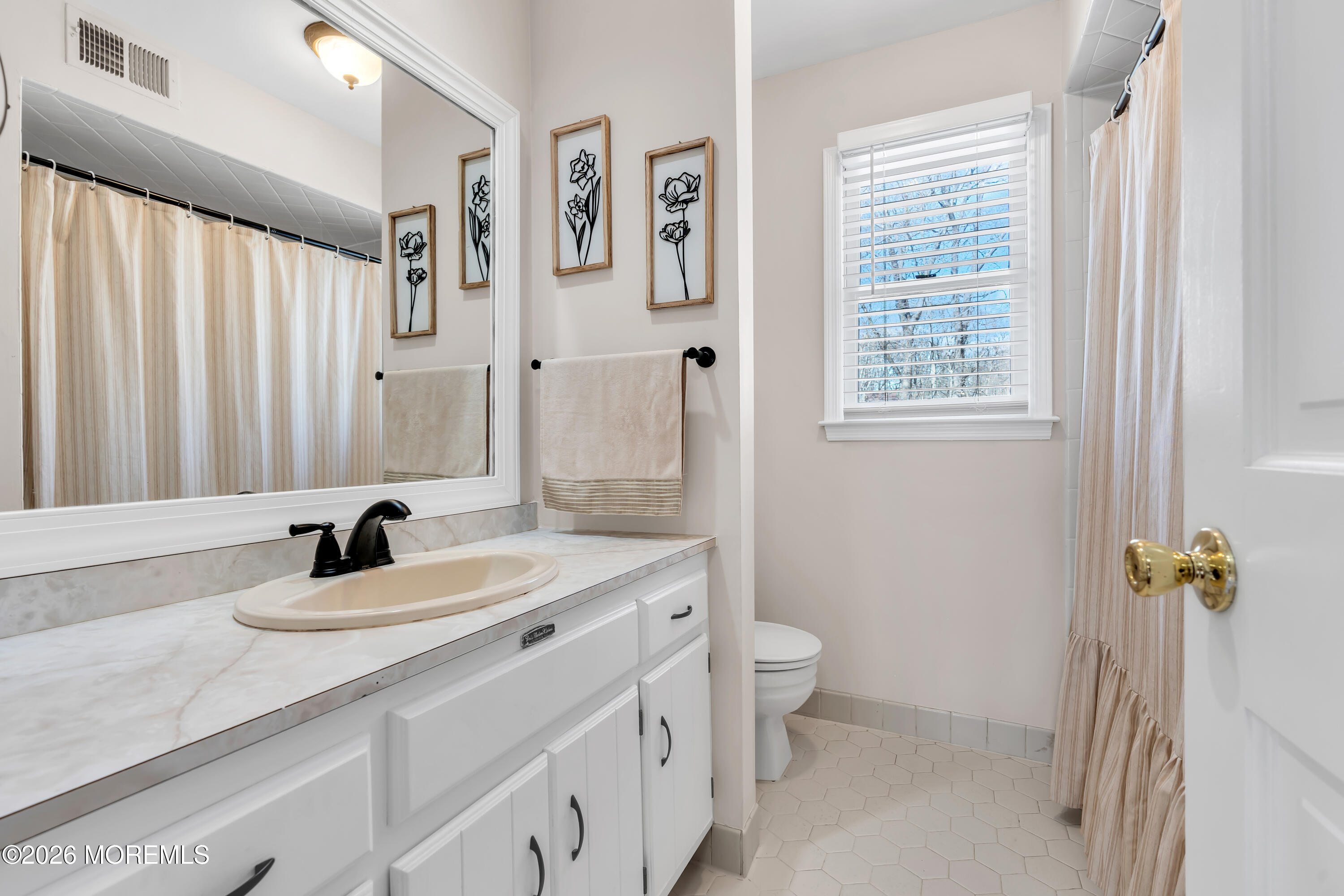 211 Yale Drive Lincroft, NJ 07738 - Photo 37 of 65 DSC04395