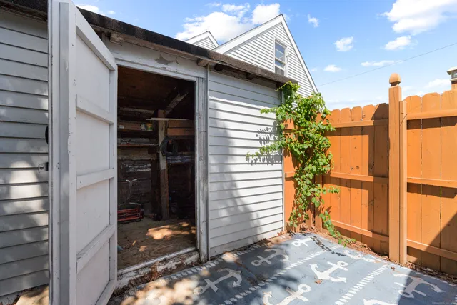 $229,000 | 4 North Street, Madison, CT 06443