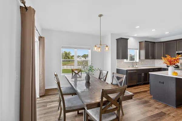 $649,900 | 11520 West Meadowview Drive, Franklin, WI 53132
