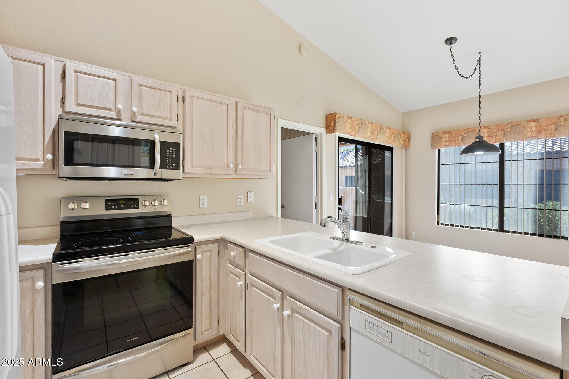 14300 West Bell Road, Unit 357 Surprise, AZ 85374 - Photo 7 of 58 15