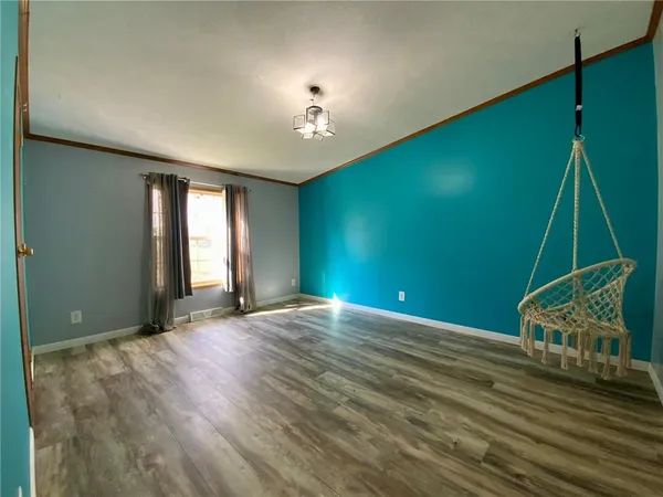 $289,000 | 107 Francis Drive, Georgetown, PA 15043
