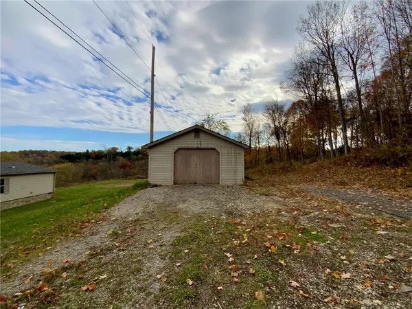 $289,000 | 107 Francis Drive, Georgetown, PA 15043