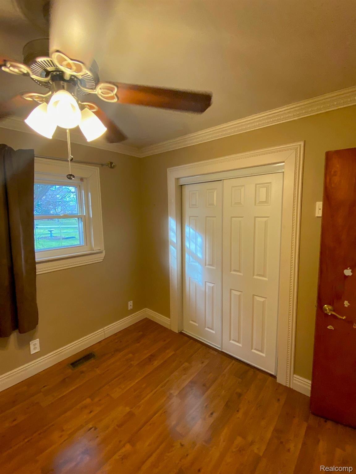 28473 Northline Road Romulus, MI 48174 - Photo 33 of 40 IMG_0875.jpg