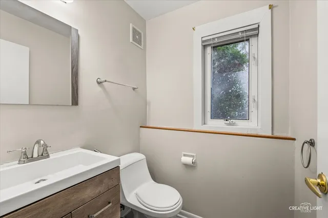 $2,800 | 8119 Oriole Drive, Darien, IL 60561