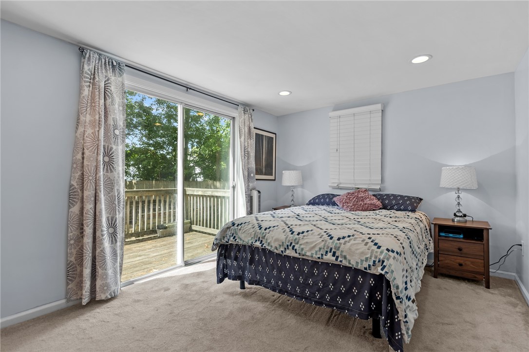 82 Vera Street Warwick, RI 02886 - Photo 18 of 41