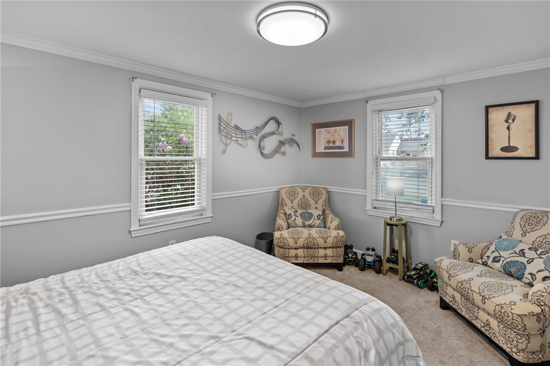 82 Vera Street Warwick, RI 02886 - Photo 20 of 41