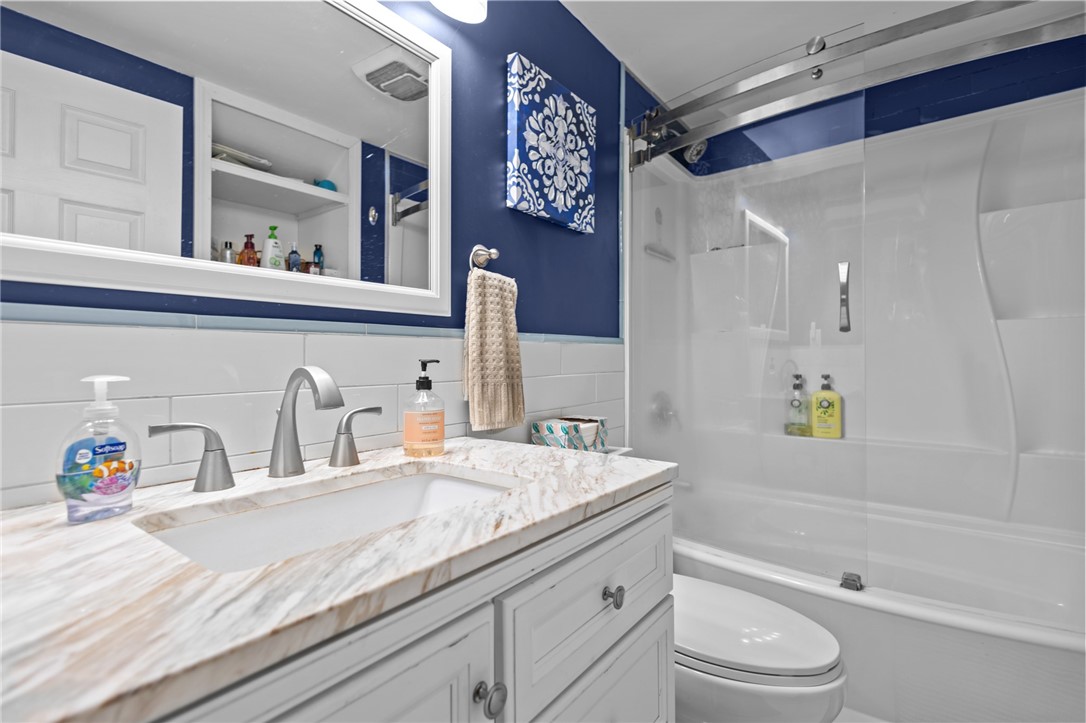 82 Vera Street Warwick, RI 02886 - Photo 22 of 41