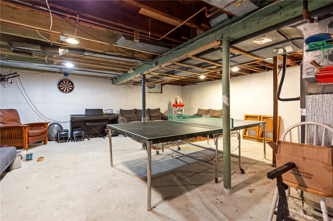 82 Vera Street Warwick, RI 02886 - Photo 30 of 41