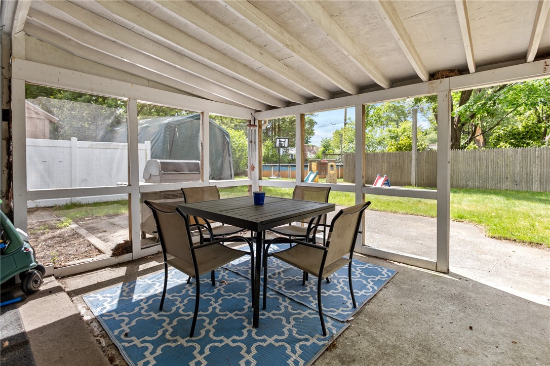 82 Vera Street Warwick, RI 02886 - Photo 33 of 41