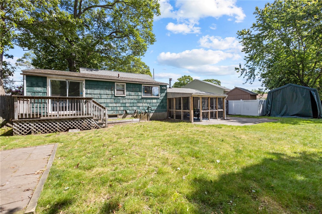 82 Vera Street Warwick, RI 02886 - Photo 36 of 41