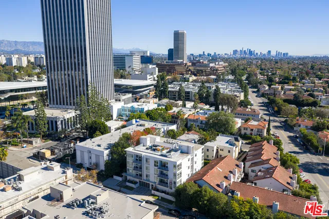 a picture of city view