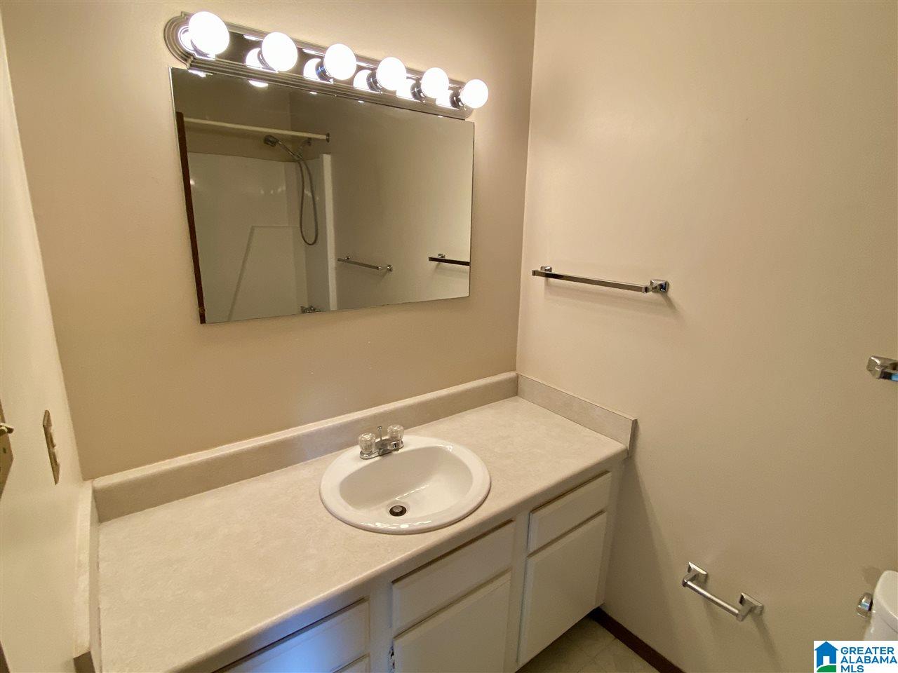 405 Running Brook Road, Unit 405 Birmingham, AL 35226 - Photo 12 of 18