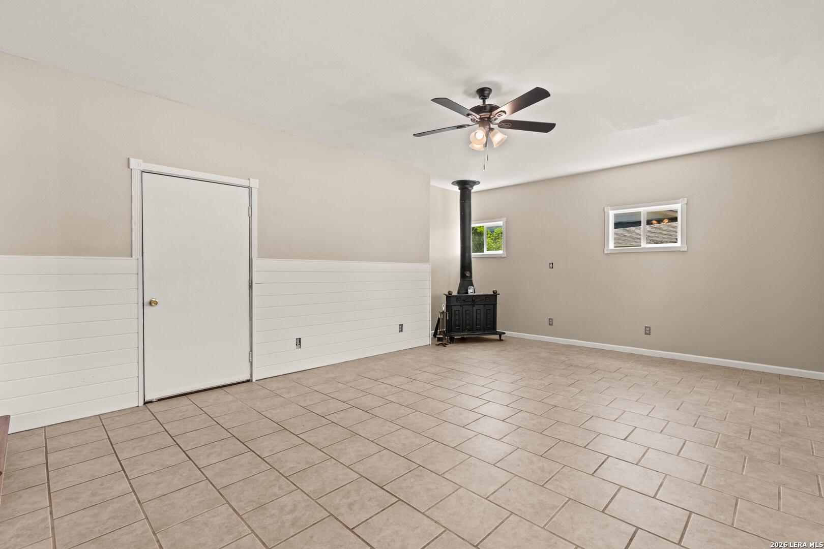 904 Country Road Blanco, TX 78606 - Photo 11 of 43