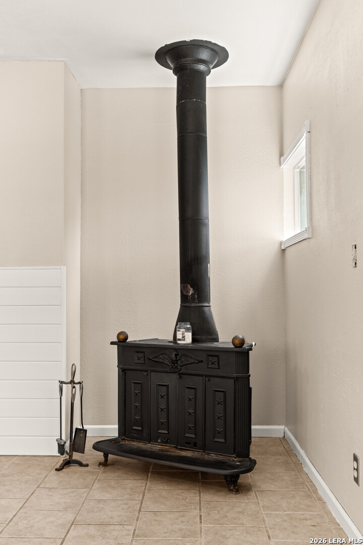 904 Country Road Blanco, TX 78606 - Photo 13 of 43