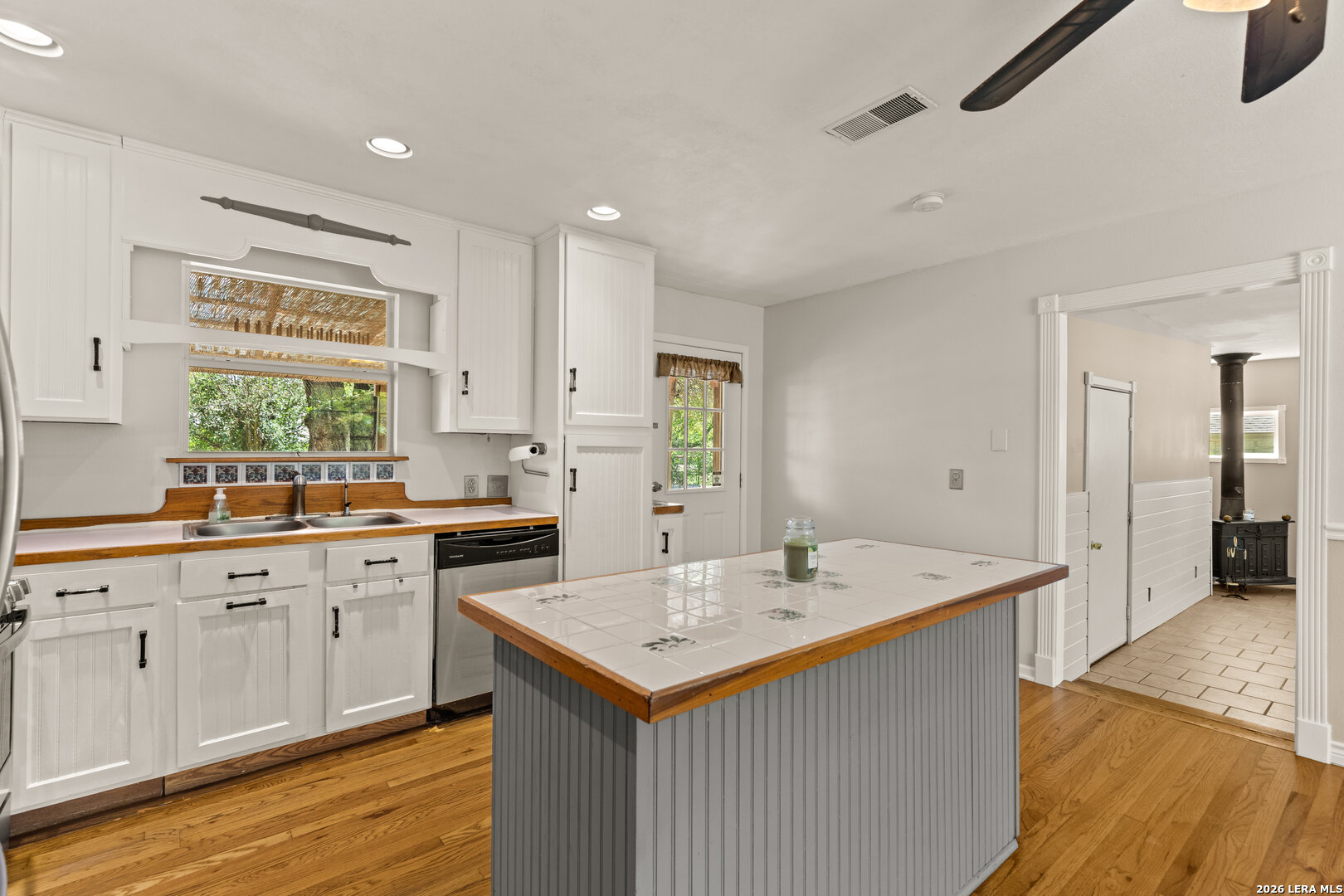 904 Country Road Blanco, TX 78606 - Photo 21 of 43