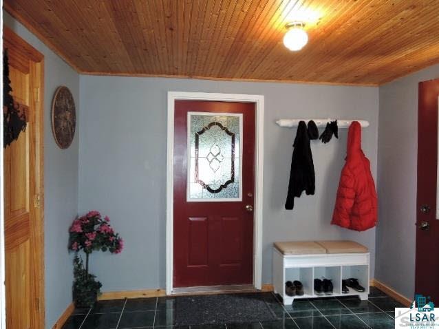 24045 Meliska Road Ashland, WI 54806 - Photo 6 of 25 Mud room in between house & garage