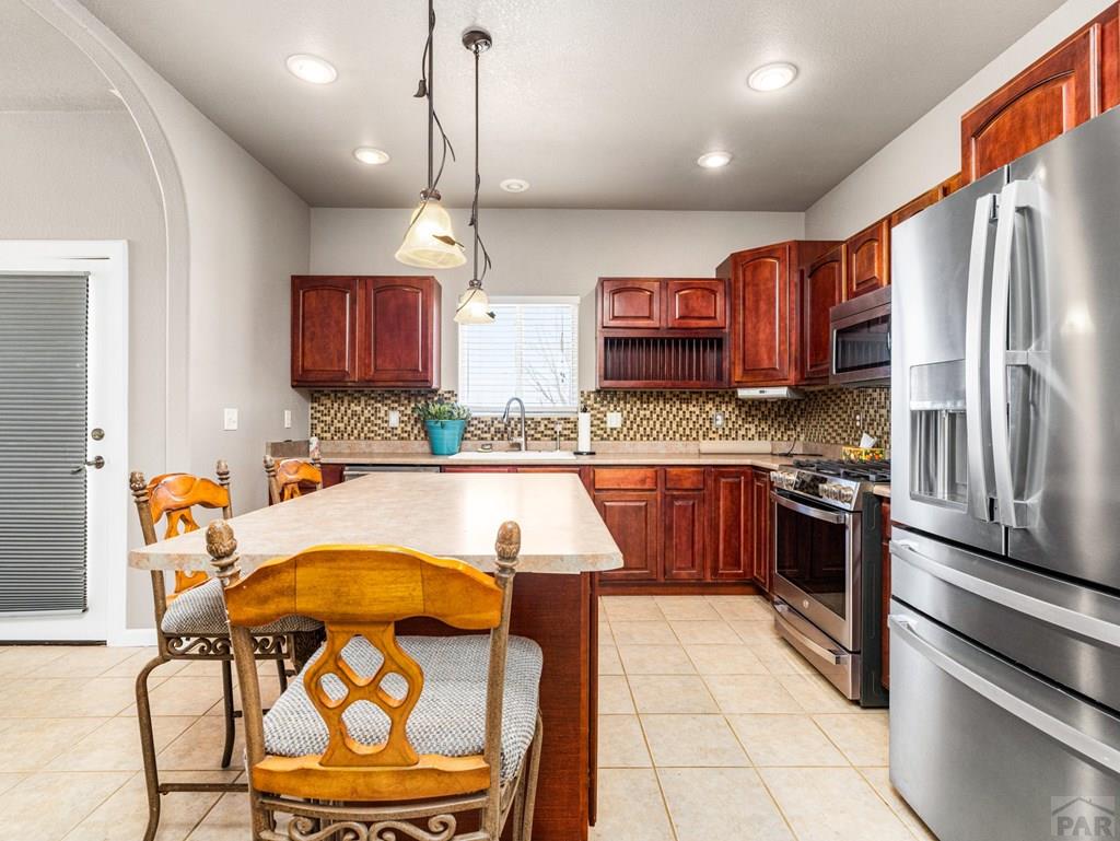 43948 Hunsaker Road Avondale, CO 81022 - Photo 12 of 56