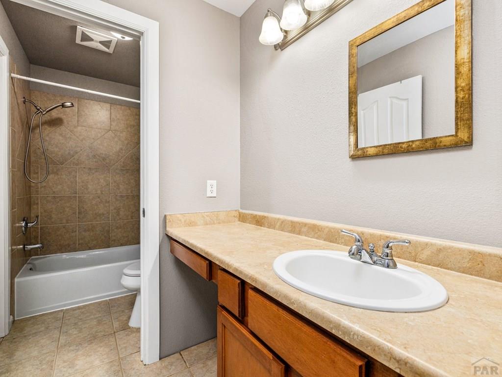 43948 Hunsaker Road Avondale, CO 81022 - Photo 29 of 56