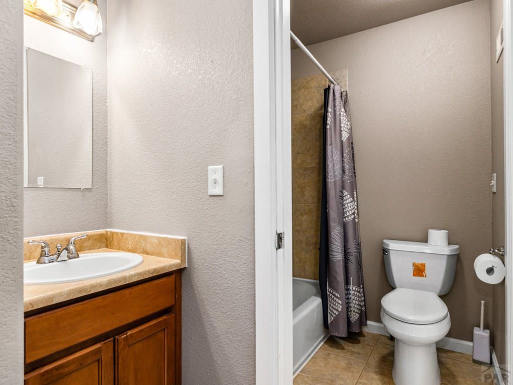 43948 Hunsaker Road Avondale, CO 81022 - Photo 30 of 56