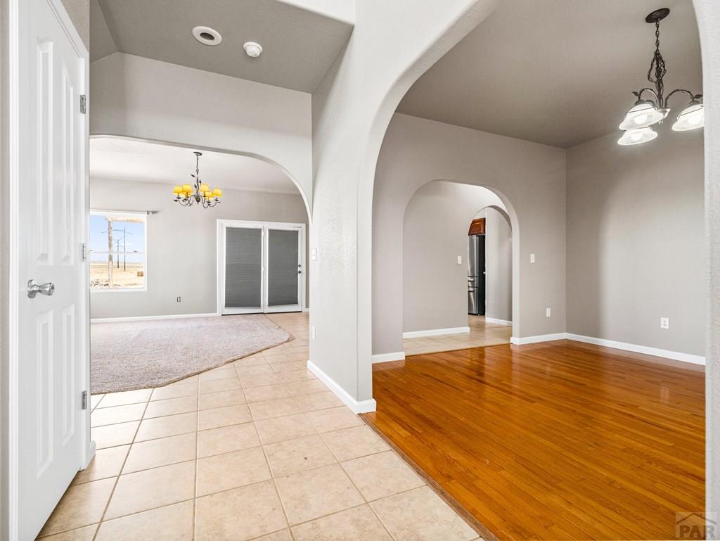 43948 Hunsaker Road Avondale, CO 81022 - Photo 6 of 56