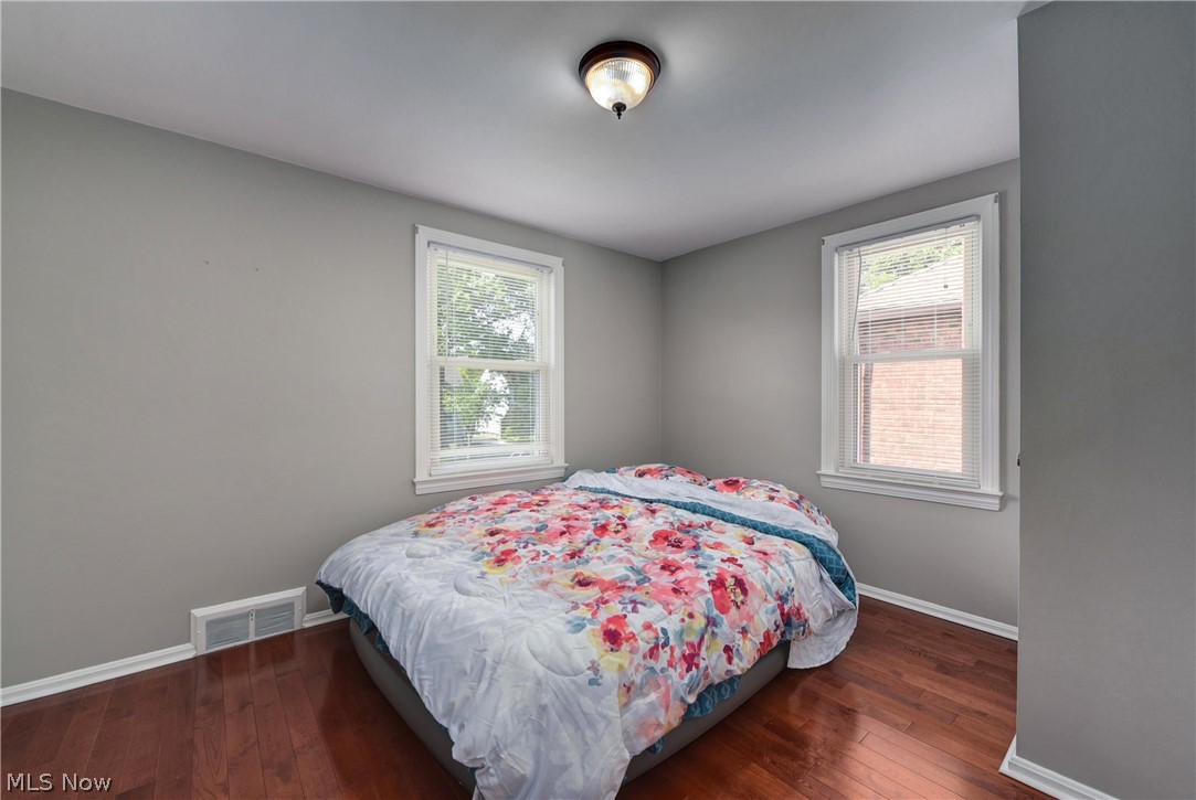 4341 Silsby Road University Heights, OH 44118 - Photo 13 of 23