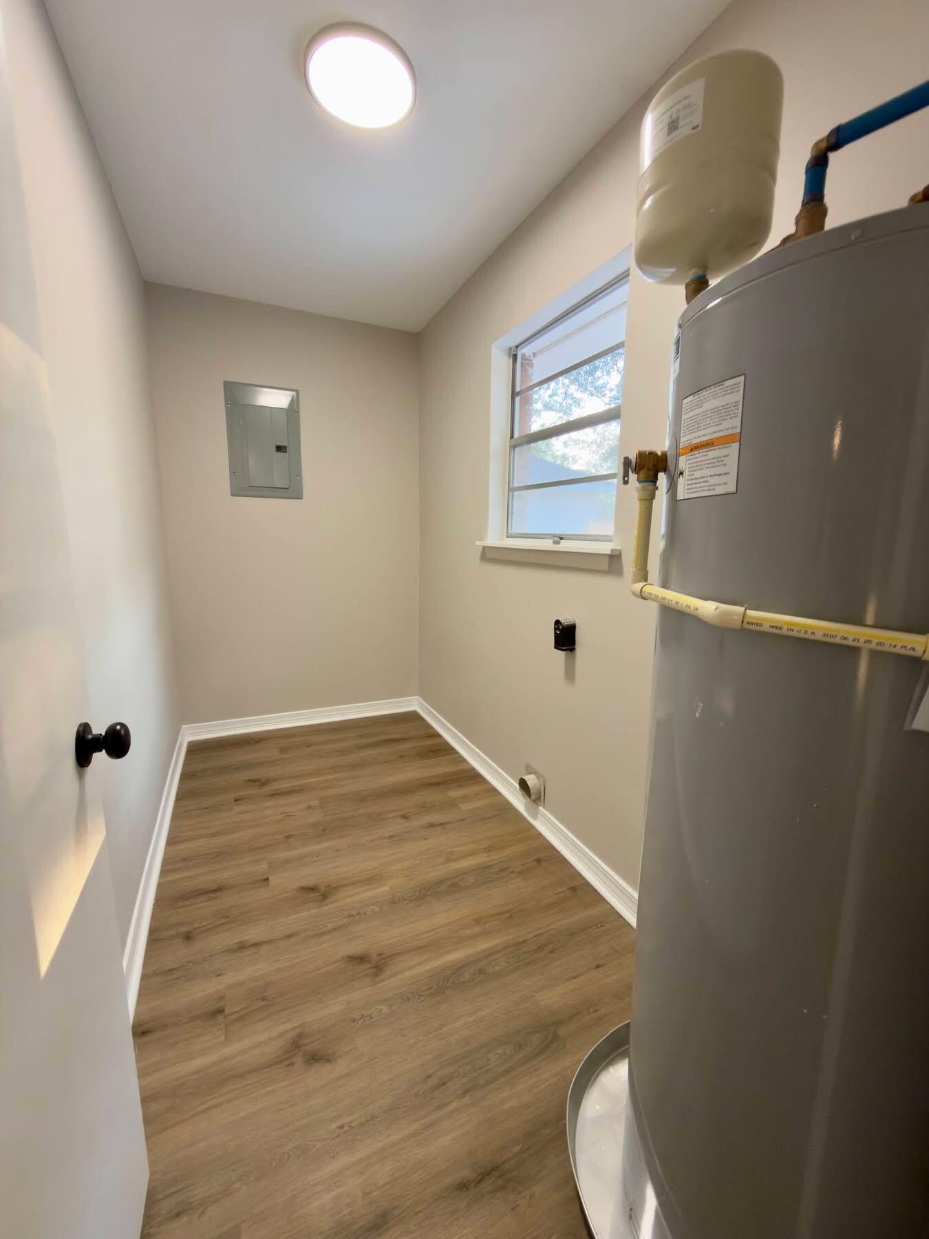 215 Jones Road Crestview, FL 32536 - Photo 9 of 9 a bathroom with a sink and mirror