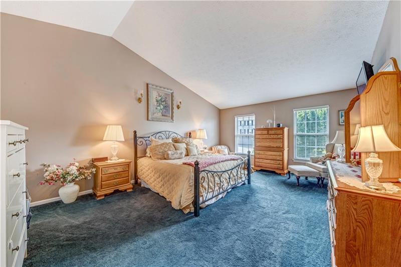 214 Field Club Circle McKees Rocks, PA 15136 - Photo 17 of 25 Gallery Image 17