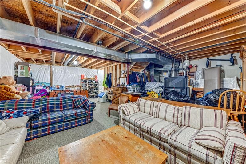 214 Field Club Circle McKees Rocks, PA 15136 - Photo 23 of 25 Gallery Image 23