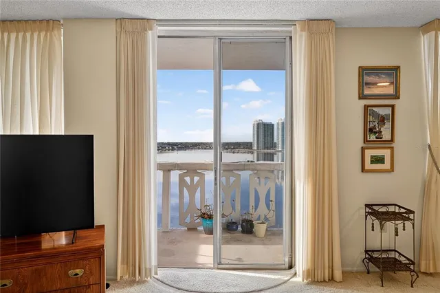 $140,000 | 935 North Halifax Avenue, Unit 707, Daytona Beach, FL 32118