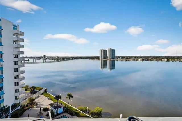 $140,000 | 935 North Halifax Avenue, Unit 707, Daytona Beach, FL 32118