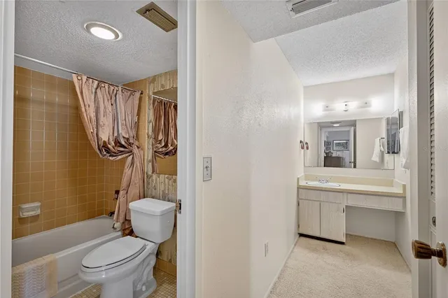 $140,000 | 935 North Halifax Avenue, Unit 707, Daytona Beach, FL 32118