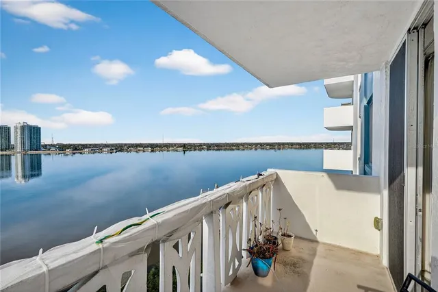 $140,000 | 935 North Halifax Avenue, Unit 707, Daytona Beach, FL 32118