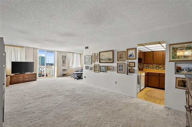 $140,000 | 935 North Halifax Avenue, Unit 707, Daytona Beach, FL 32118