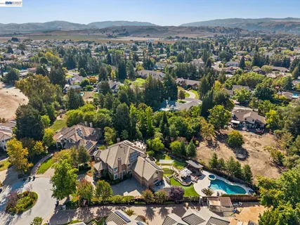 $3,200,000 | 2391 Gamay Common, Livermore, CA 94550