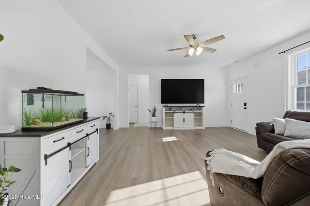 $369,900 | 127 River Front Drive, Hertford, NC 27944